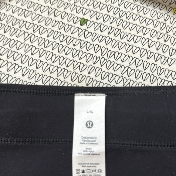 Lululemon Fast and Free Belt Bag - Picture 2 of 5